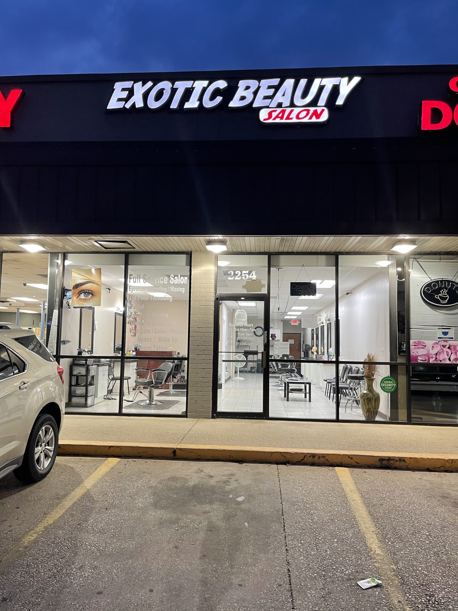 Exotic beauty salon
